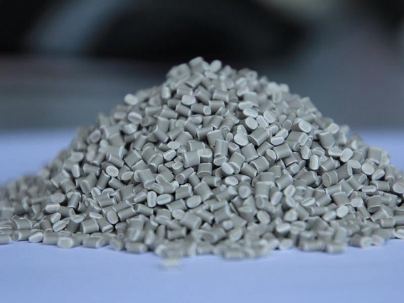 改性尼龍加纖材料涂裝前的表面應(yīng)怎么處理？