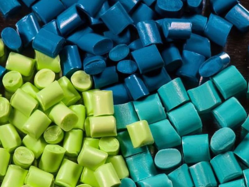 注塑產(chǎn)品出現(xiàn)色差的原因是什么？改善色差的方法