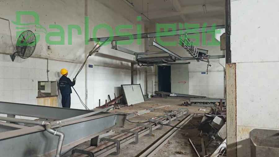 8.25檢疫車間頂部桁架已全部落地 (3)-xZdt.jpg